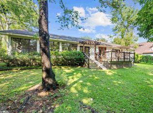 111 Ronforth St, Fairhope, AL 36532