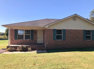 5869 Julien Rd, Hopkinsville, KY 42240
