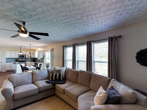 4th image of 5257 Copper Creek Dr