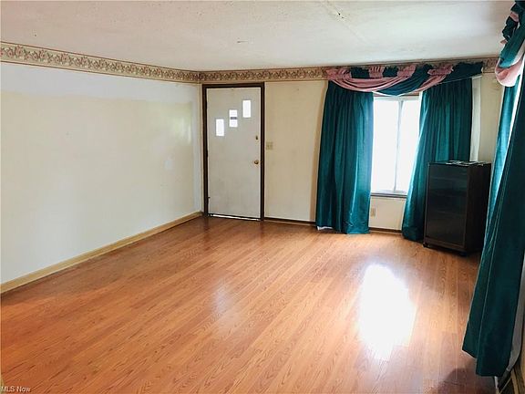 5th image of 2450 Georgetown Rd NE