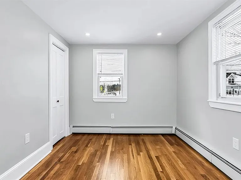 212 Cambridge Rd — Photo 24