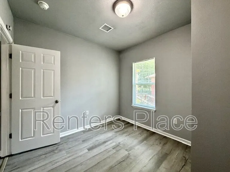 517 S 40th West Ave #A — Photo 12