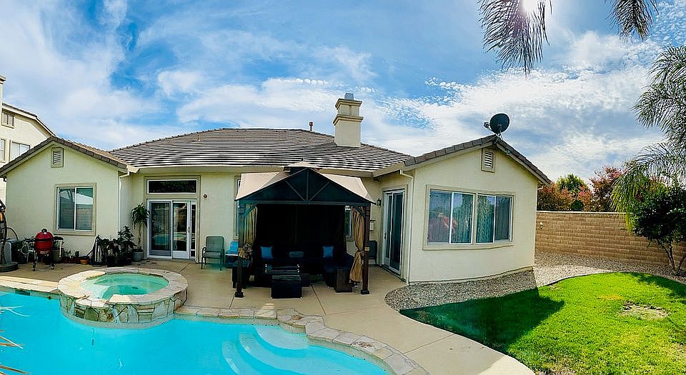 2nd image of 2199 Toulouse Ln