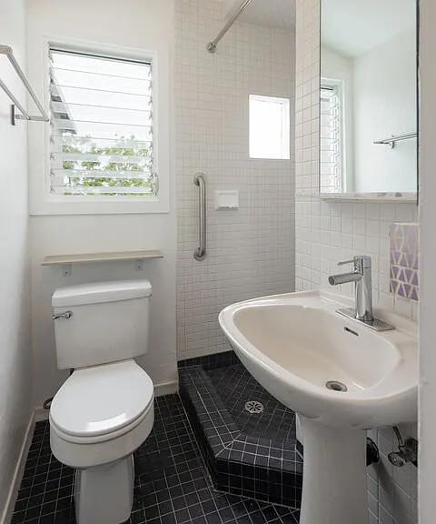 734 Pier Ave — Photo 22
