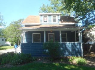 236 Traver Ave, Glen Ellyn, IL 60137