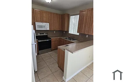 1442 SE 24th Ct Photo 1