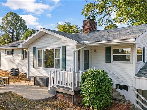 2nd image of 105 Highland Lake Ter