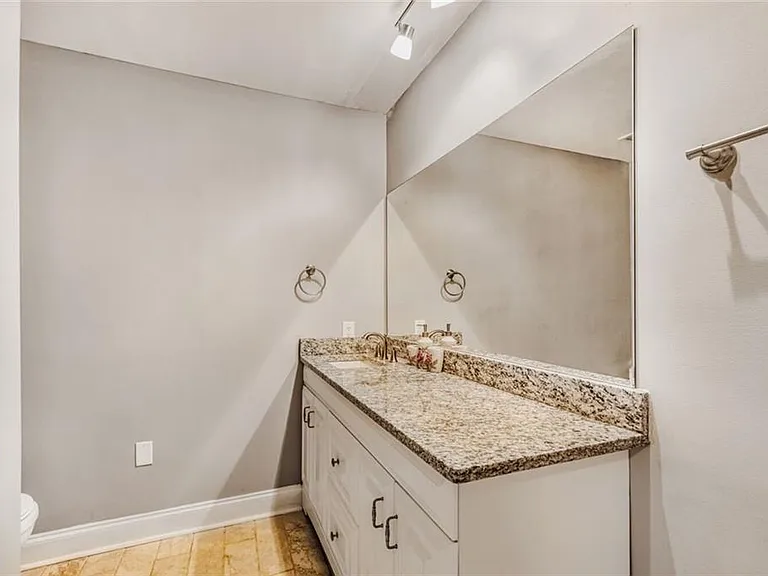 6851 Roswell Rd #A5 — Photo 18