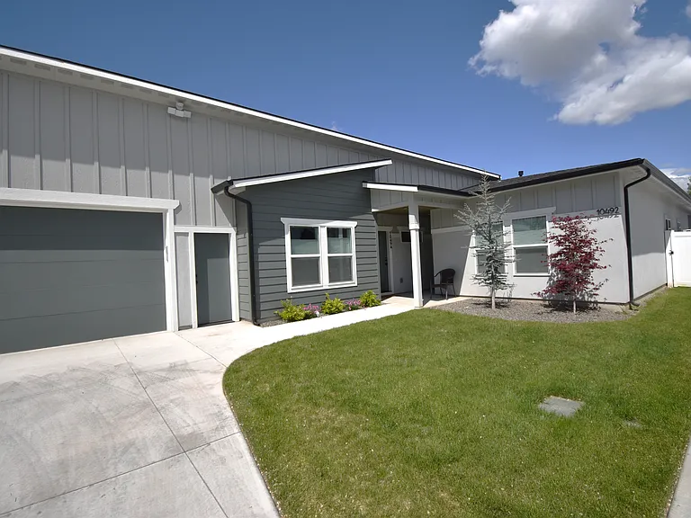 10494 W Shields Ave — Photo 52