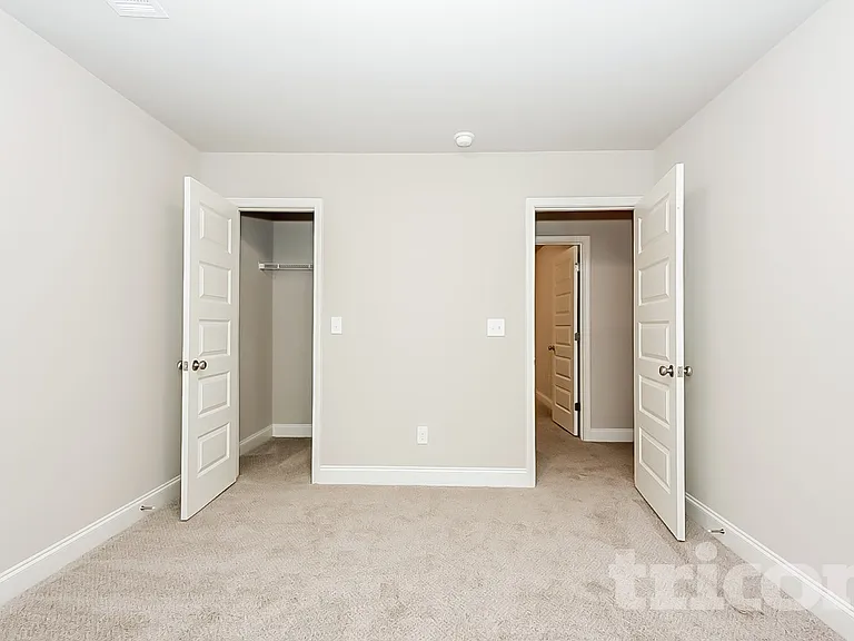 817 Crescent Way — Photo 11