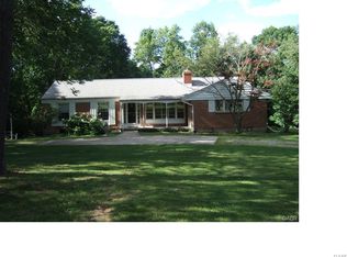 9275 Adams Rd, Dayton, OH 45424