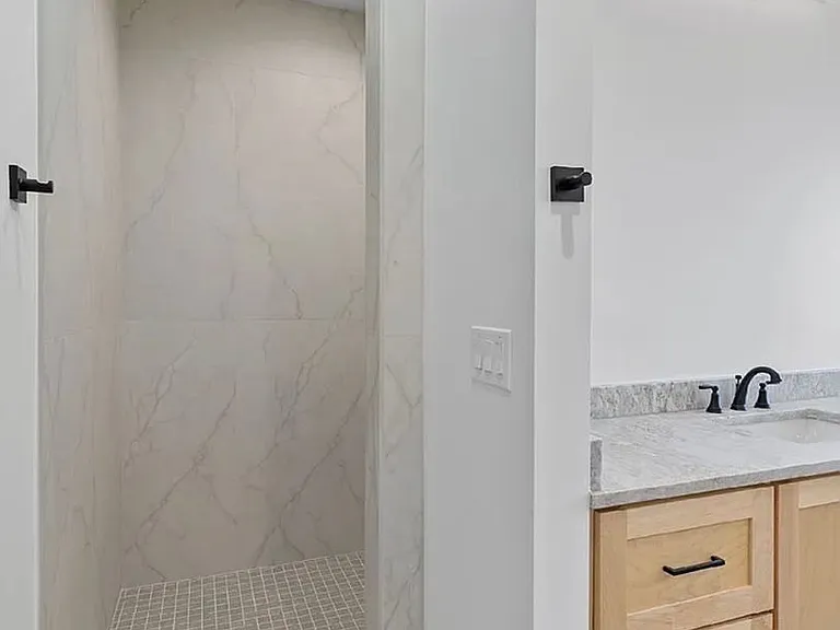 922 E 148th Pl S — Photo 13