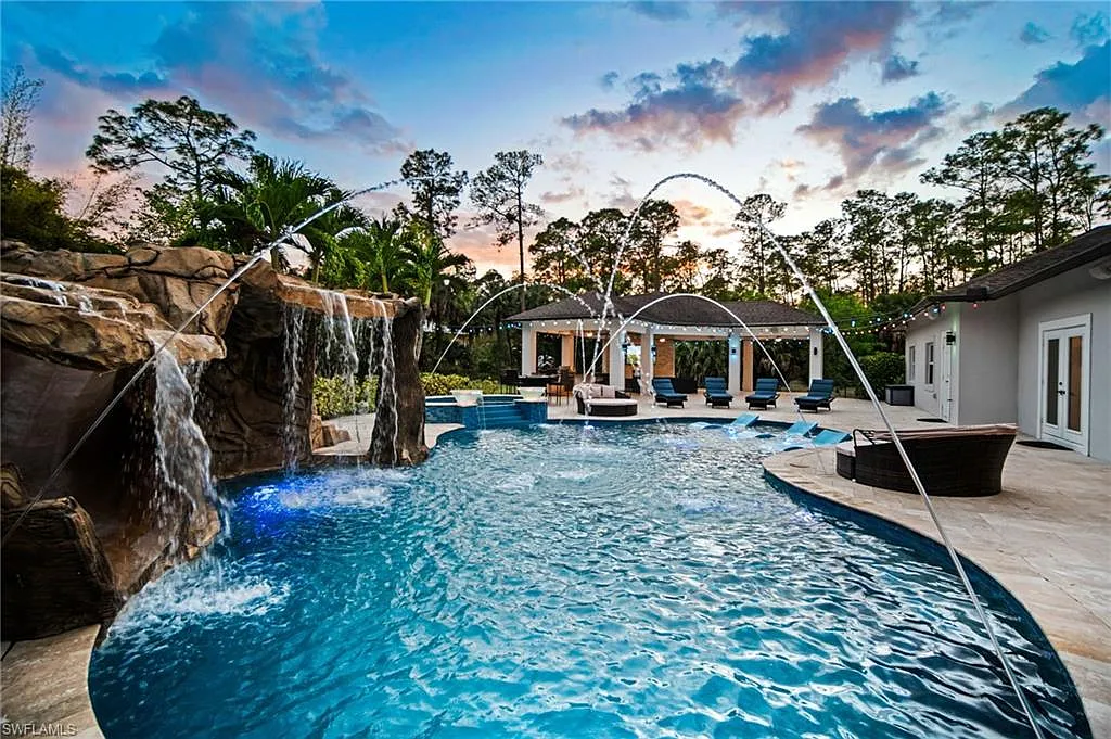 5 bed, 5.0 bath, 3220 sqft, $14,000 — Photo 2