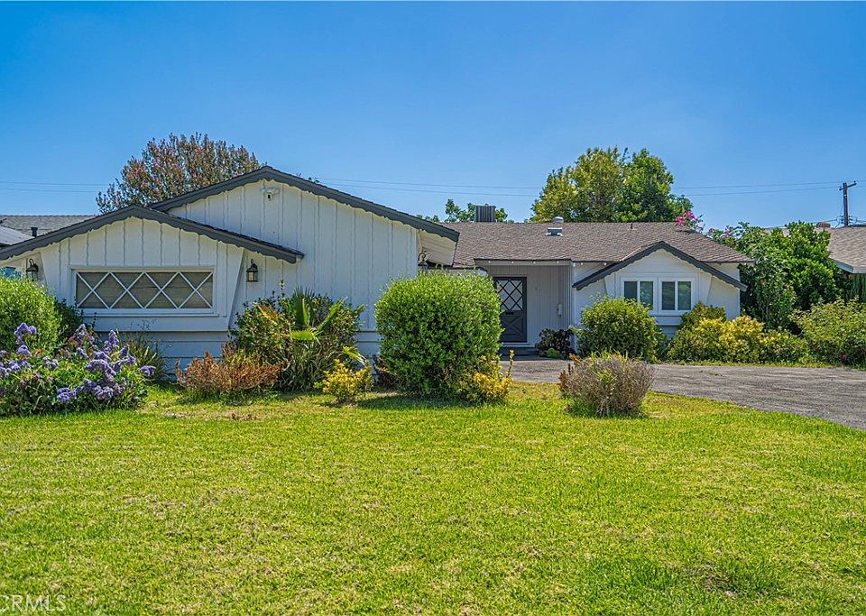 1st image of 8534 Bothwell Rd