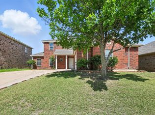 7009 Snowy Owl St, Arlington, TX 76002