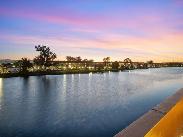 702 Portofino Ln, Foster City, CA 94404