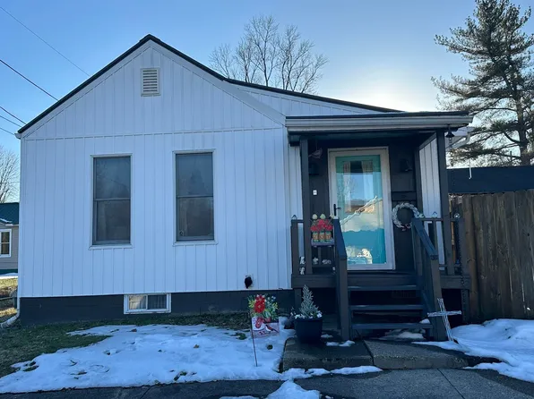 930 N 3rd St, Ironton, OH 45638