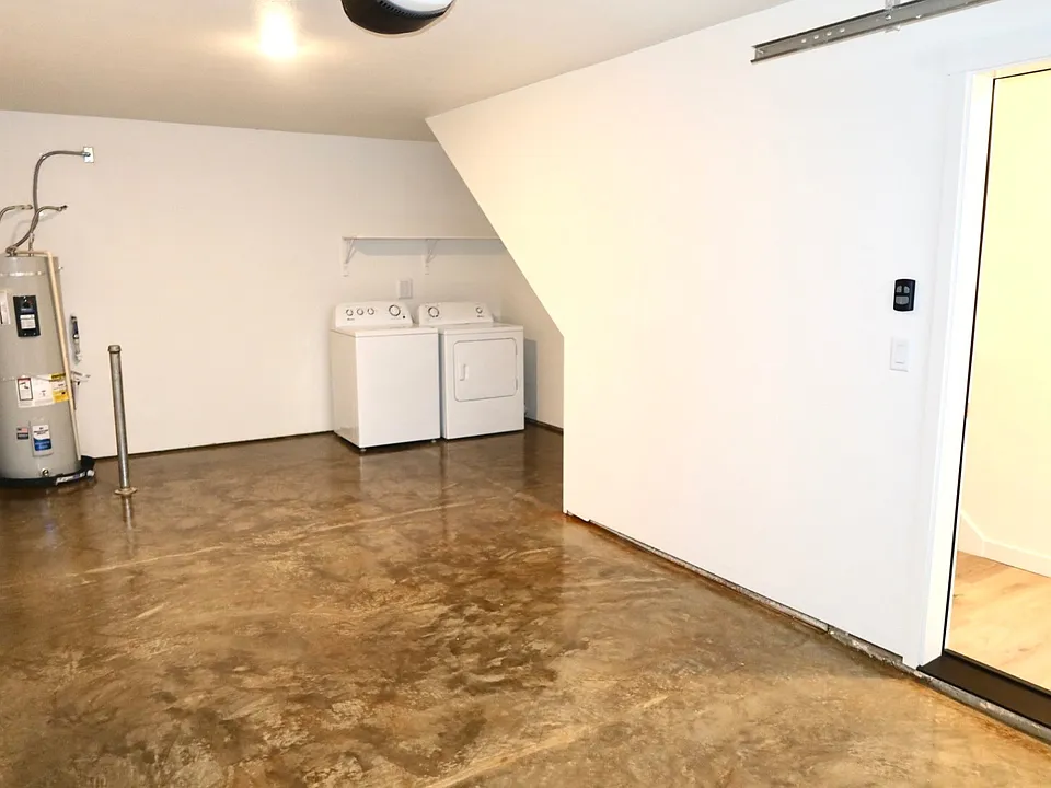 6607 Maddie Nichole St SE