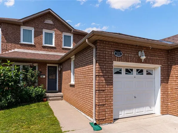 555 Burnett Ave, Cambridge, ON N1T 1M6
