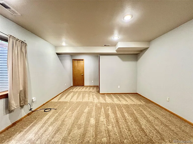 4265 Miners Candle Dr — Photo 12