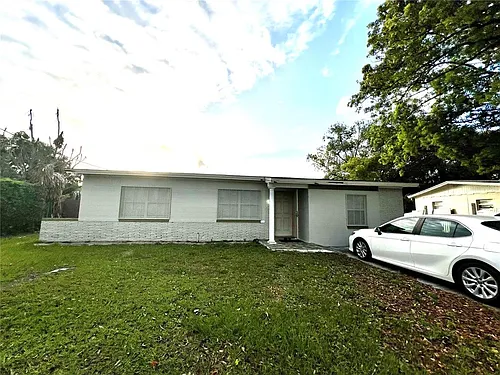 5009 Deauville Dr Photo 1