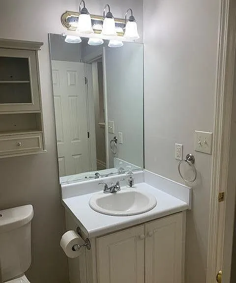 207 Evans Lake Dr — Photo 11