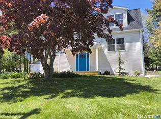 109 Green Meadow Rd, Milford, CT 06461