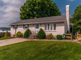 3115 Belmont Ave, West Lawn, PA 19609
