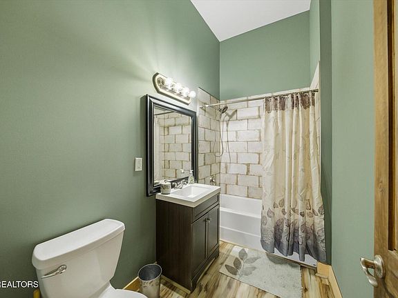 30th image of this home