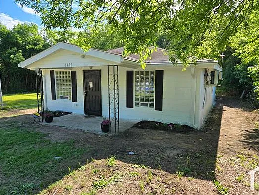 1475 Berkner Ave — Photo 2