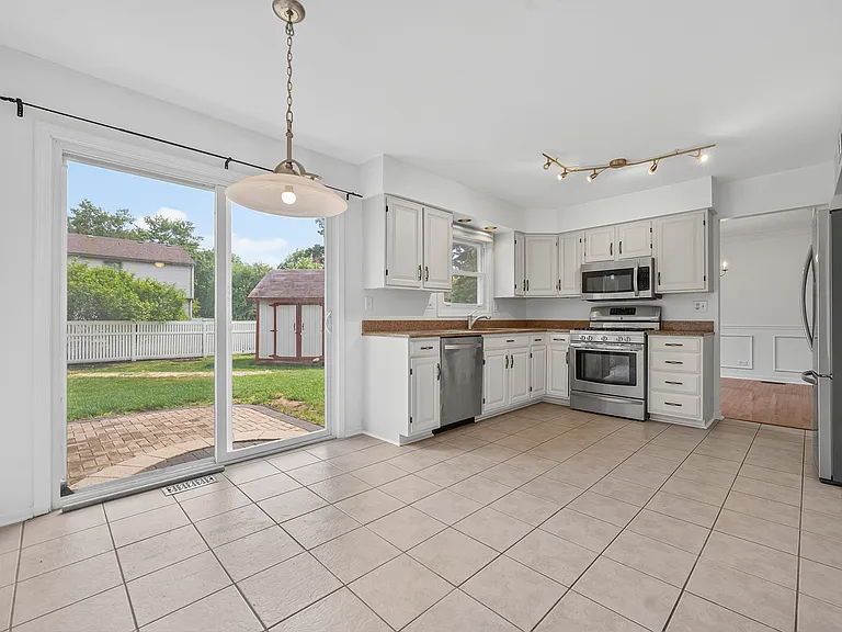 2158 Countryside Cir — Photo 14