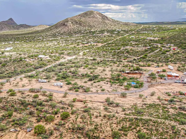 6620 W Bucking Horse Rd, Sahuarita, AZ 85629