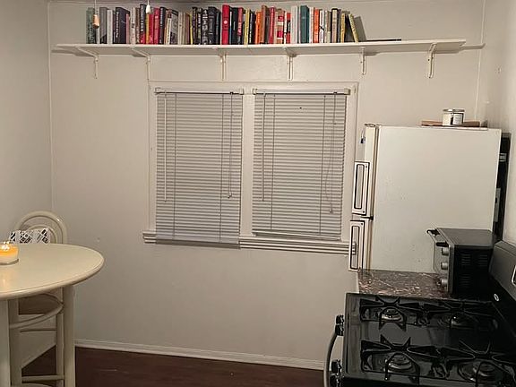 2nd image of 2022 Murray Hill Rd #3
