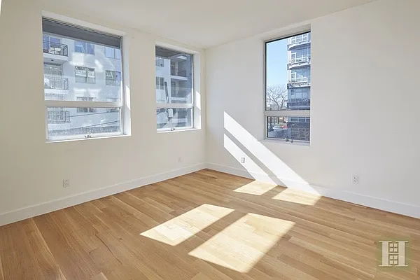 Rented by Halstead Real Estate | media 32