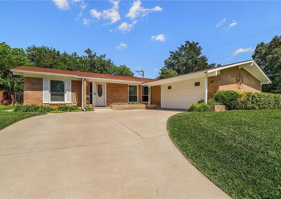 1st image of 11739 Coral Hills Dr