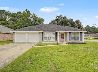 2 St Ives Place, Savannah, GA 31419