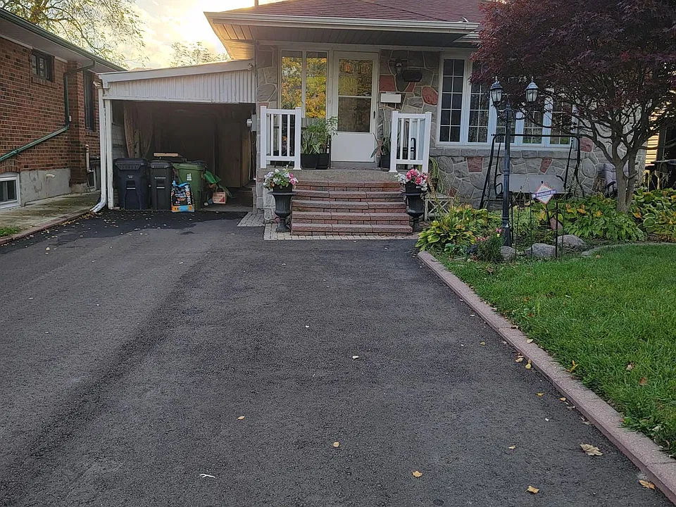 108 Crocus Dr