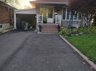 108 Crocus Dr, Toronto, ON M1R4T1