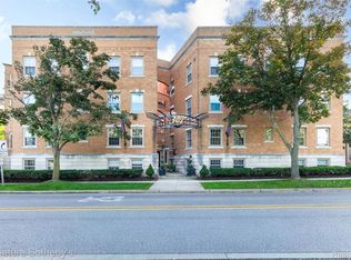 327 Southfield Rd #3BN-7, Birmingham, MI 48009