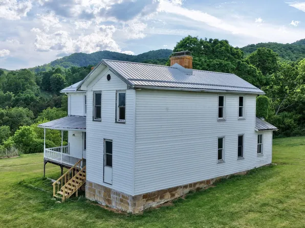 725 Old Spruce Rd, Union, WV 24983