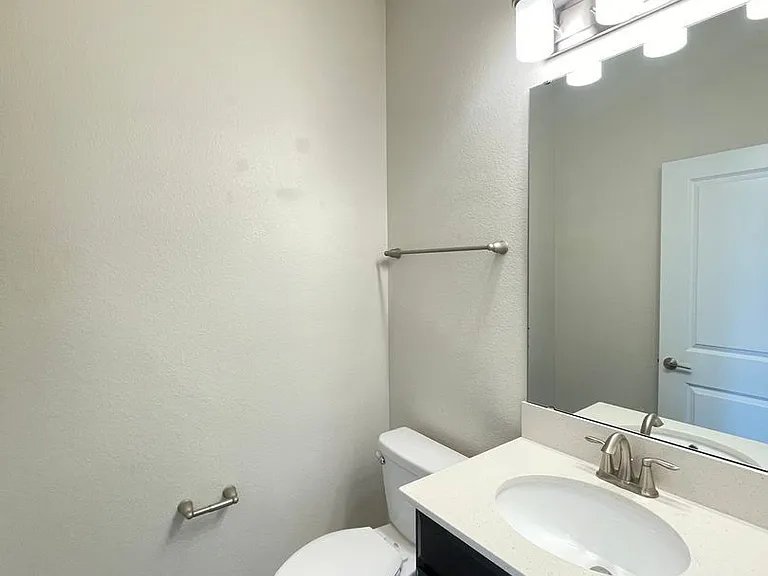 10881 Longleaf Woods Dr — Photo 27