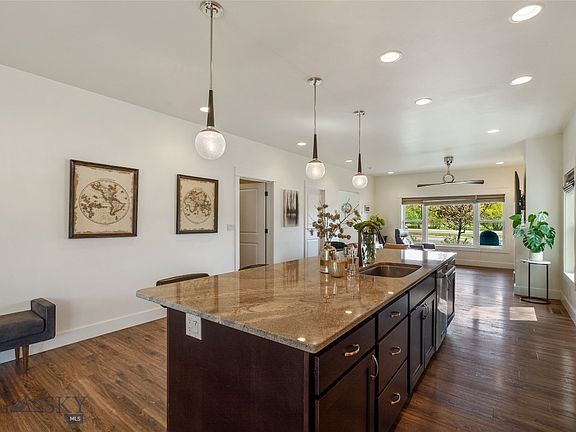 5th image of 3575 W Babcock St