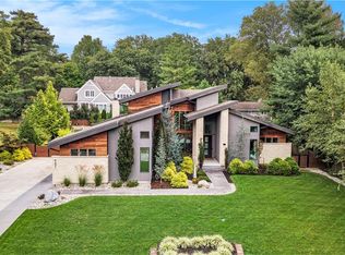 9421 Belinder Rd, Leawood, KS 66206