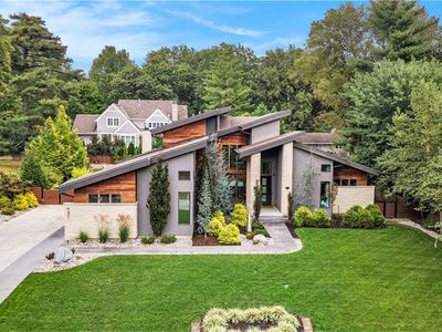 9421 Belinder Rd, Leawood, KS, 66206