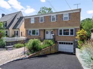 537 Palmer Ave, Mamaroneck, NY 10543