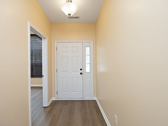 5th image of 200 Madres Ln
