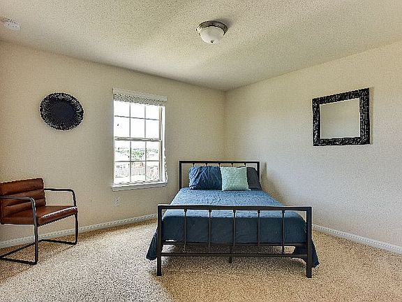 3rd image of 2204 Land Grant Way