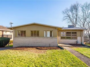 1195 Greentree Rd, Pittsburgh, PA 15220