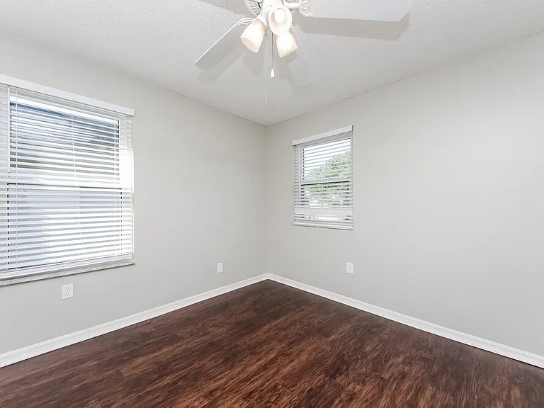 9522 Chandon Dr — Photo 12