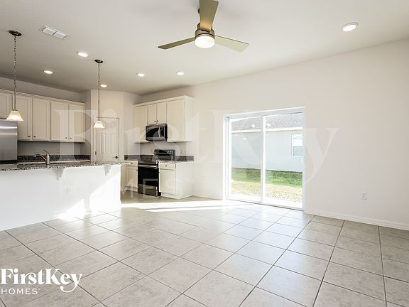 3rd image of 581 Crown Rose Dr